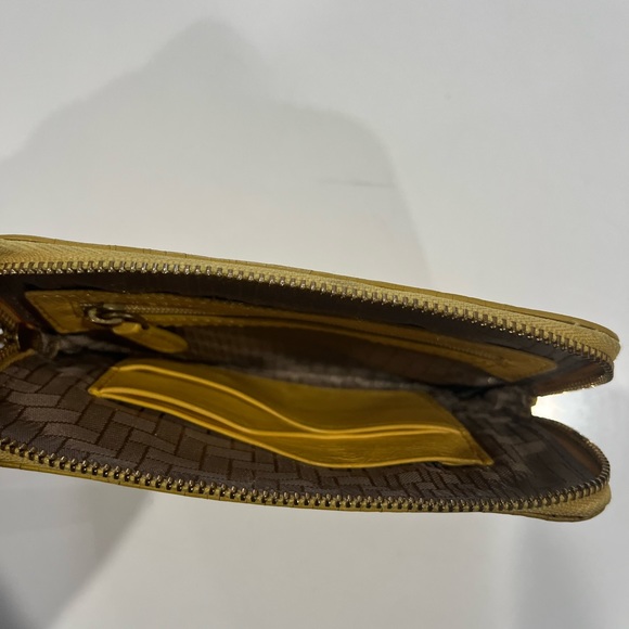 Cole Haan wristlet - Picture 3 of 4